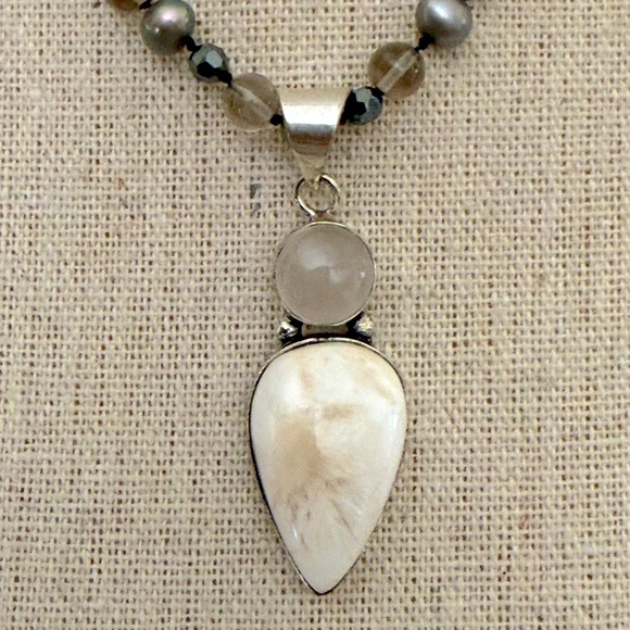 Beautiful Beaded Necklace with Multi Gemstone Pendant - Picture 6 of 11